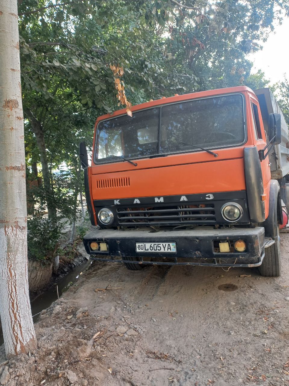 KAMAZ sotiladi _