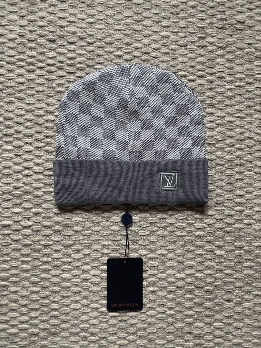 Caciula Louis Vuitton