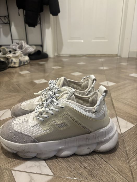 versace chain reaction