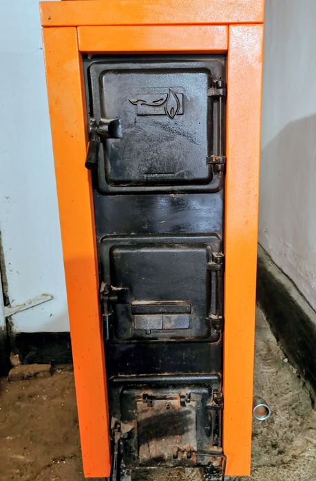 Vând centrala termica