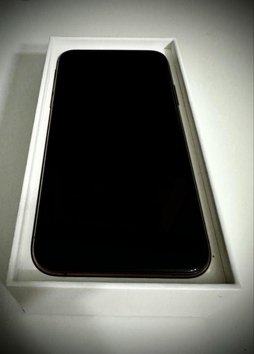 iPhone XS 256GB Gold Отлично състояние Първа ръка