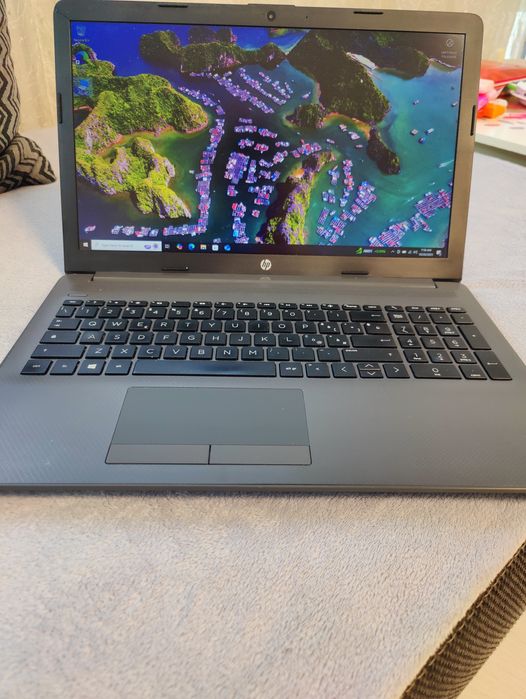 Laptop nou gaming Ryzen 5 Ram 16Gb video 4Gb ssd GTA FORTNITE CSGO FIF