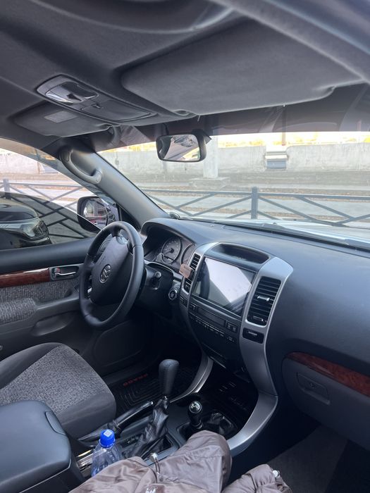 Toyota Land Cruiser Prado  GX 2.7