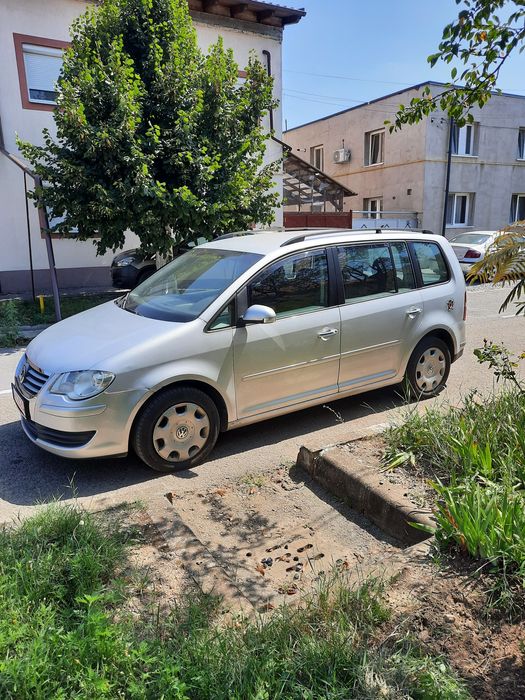 Vănd turan 2007 manual 5 locuri kilometri 206000