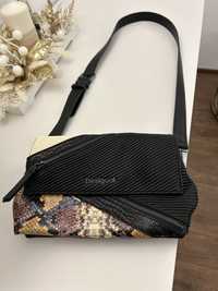 Geanta Crossbody