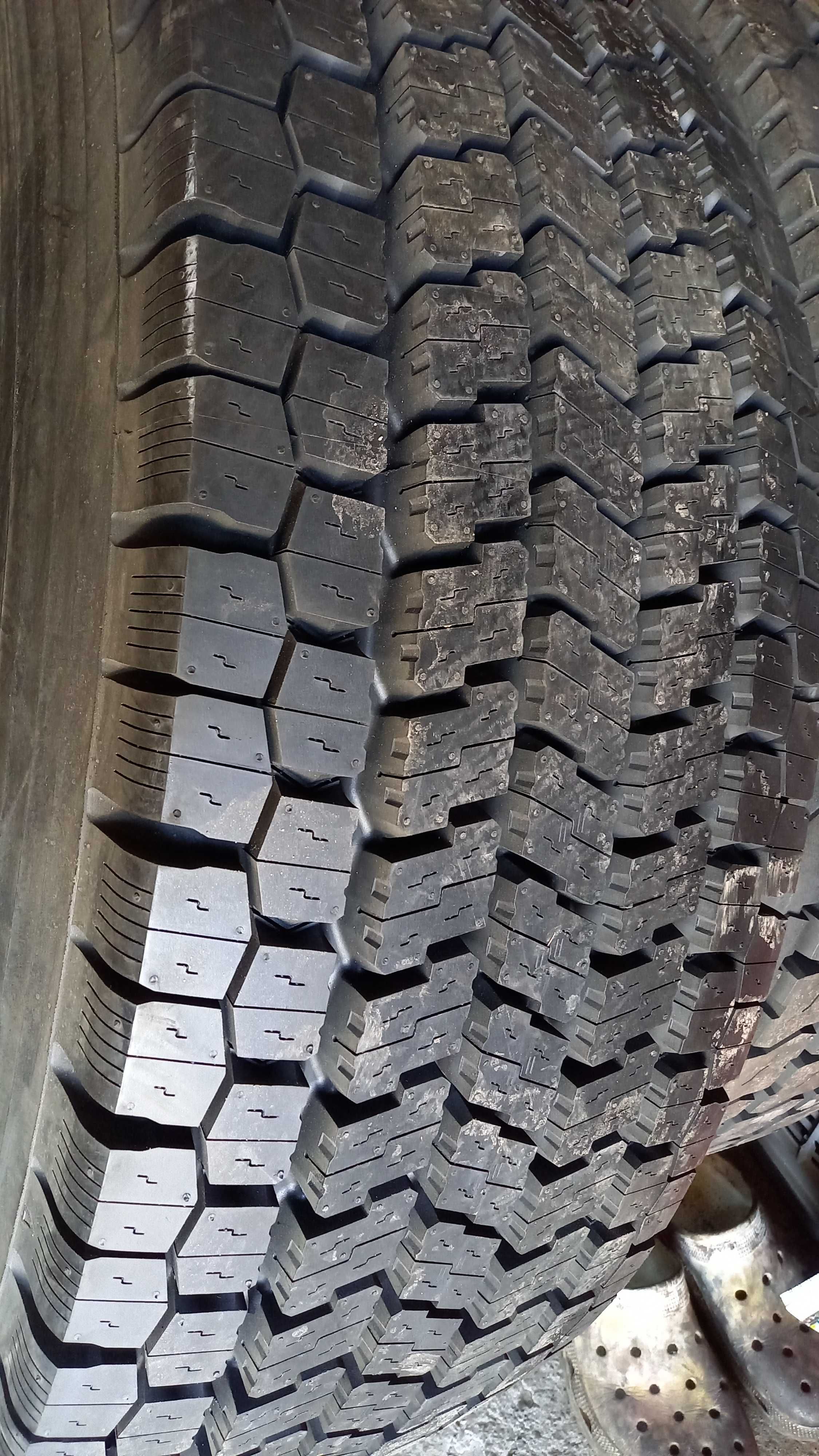 Тежкотоварни гуми   295/60 R22.5  355/50R/22.5  315/17R/22.5