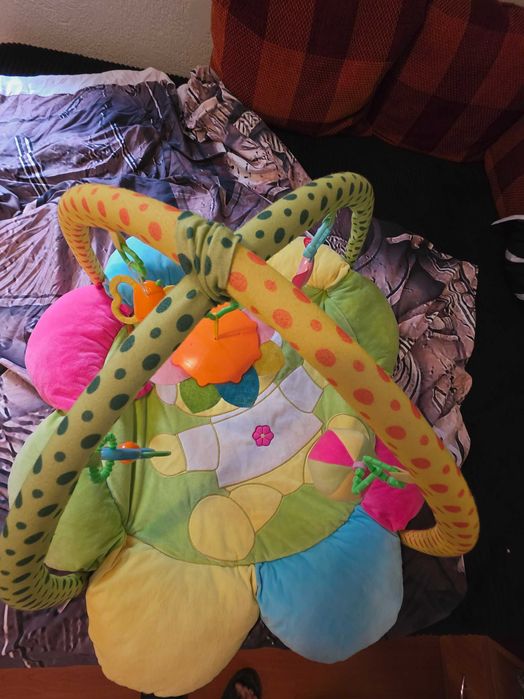 Продавам активна гимнастика вече сме големи за нея