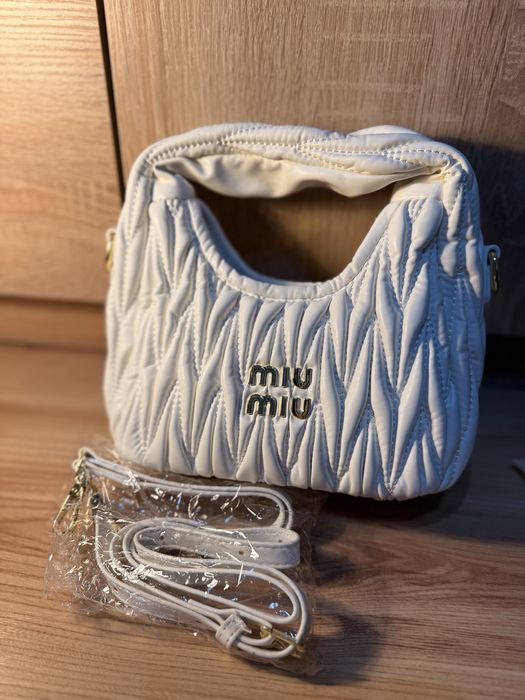 Miu Miu genti alb