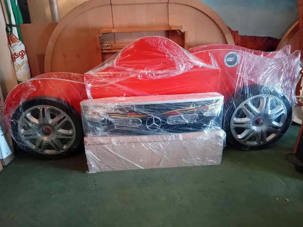 Продавам детско легло.