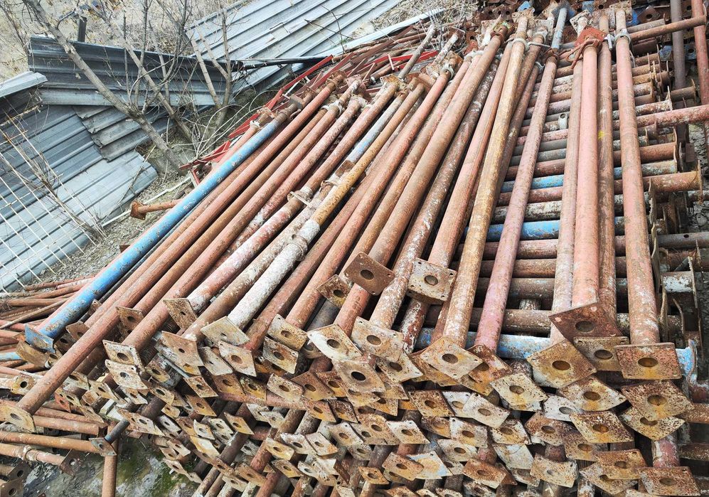 Телескопическая стойка , струбцина , монолитная стойка.