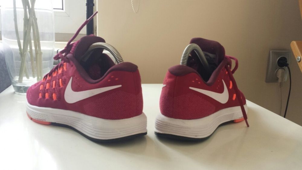 Nike Air Zoom Vomero 11 Womеn Cherry Size 40.5/26sm НОВО!
