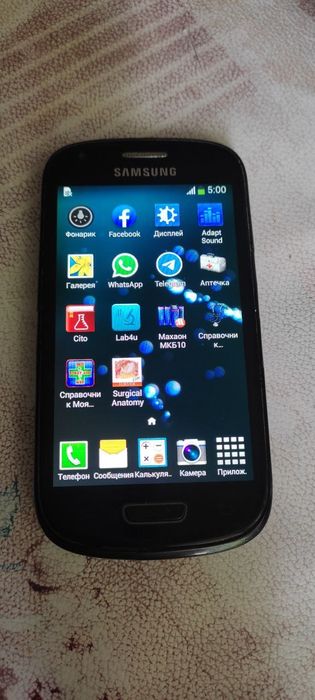 Самсунг   с 3 мини в хорошем состоянии