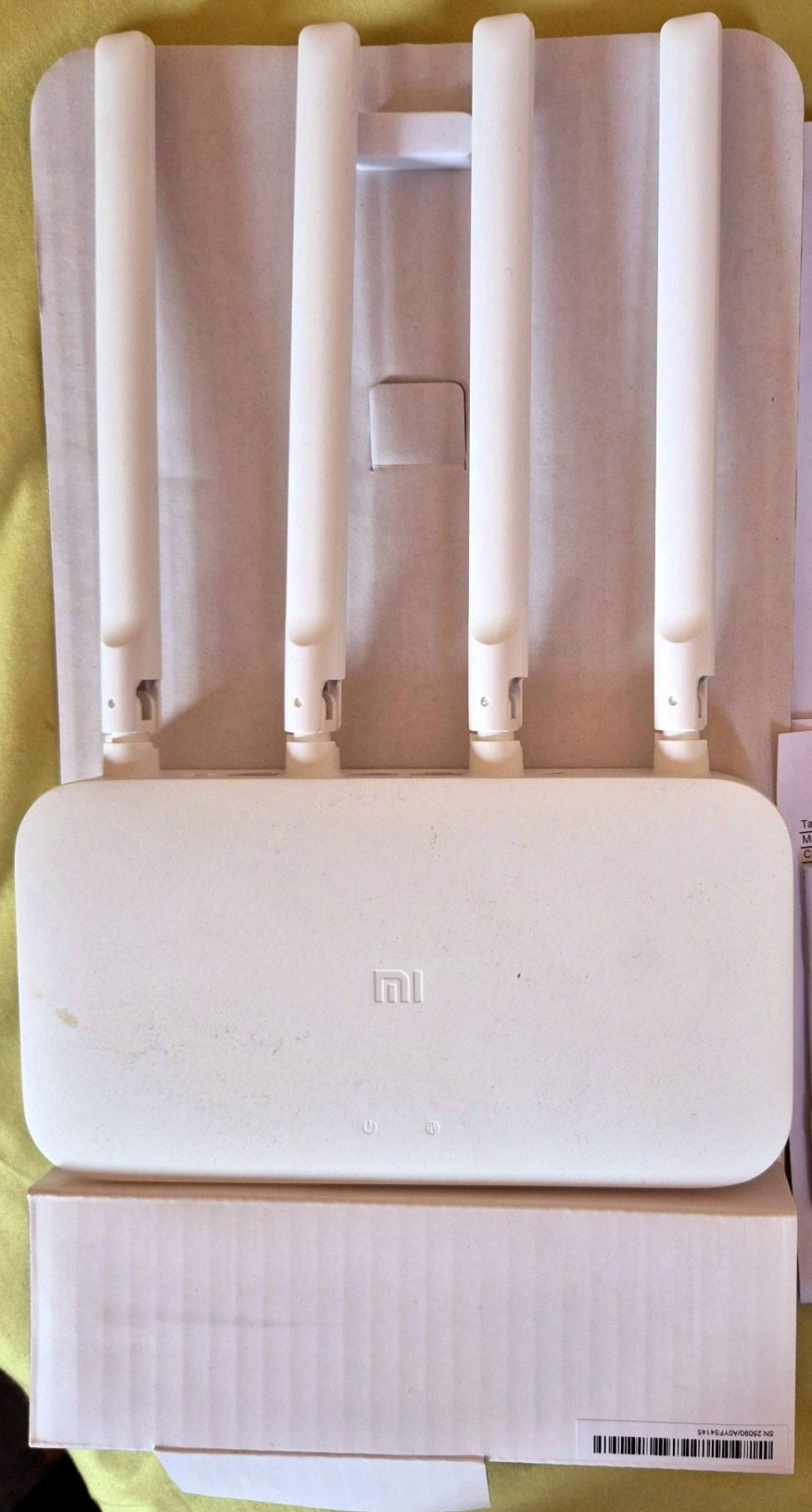 Продам роутер беспроводной маршрутизатор MI Router 4A