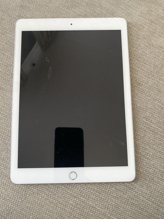 IPad 6-7 поколения не включается