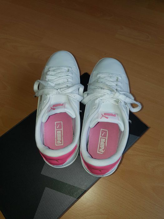 Adidasi de dama originali Puma Vikky Lopro marime 39 in stare ca Noi