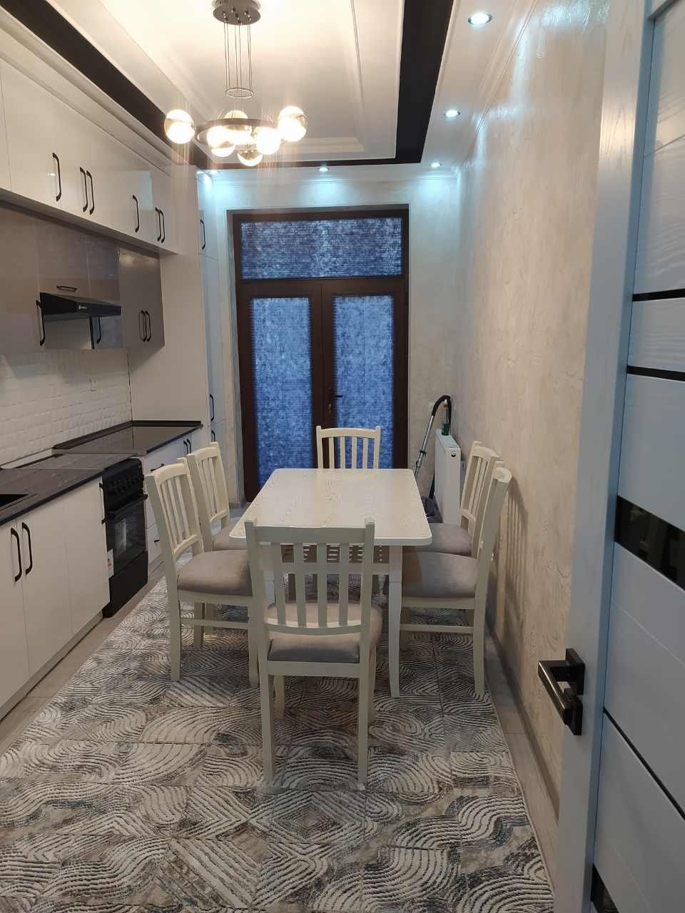 3/4/8 Novastroykadan Samarqand shahar markazida 3 xonali kvartira ijar