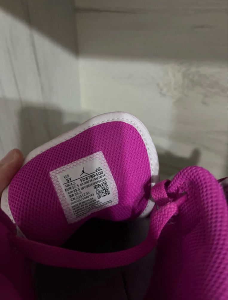 Jordan mid 1 pink fire