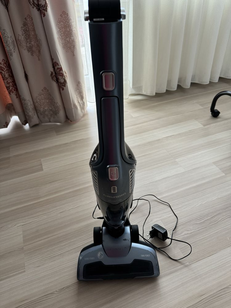 Aspirator 2 in 1 Grundig fara fir stare foarte buna