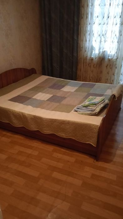 посуточно почасово