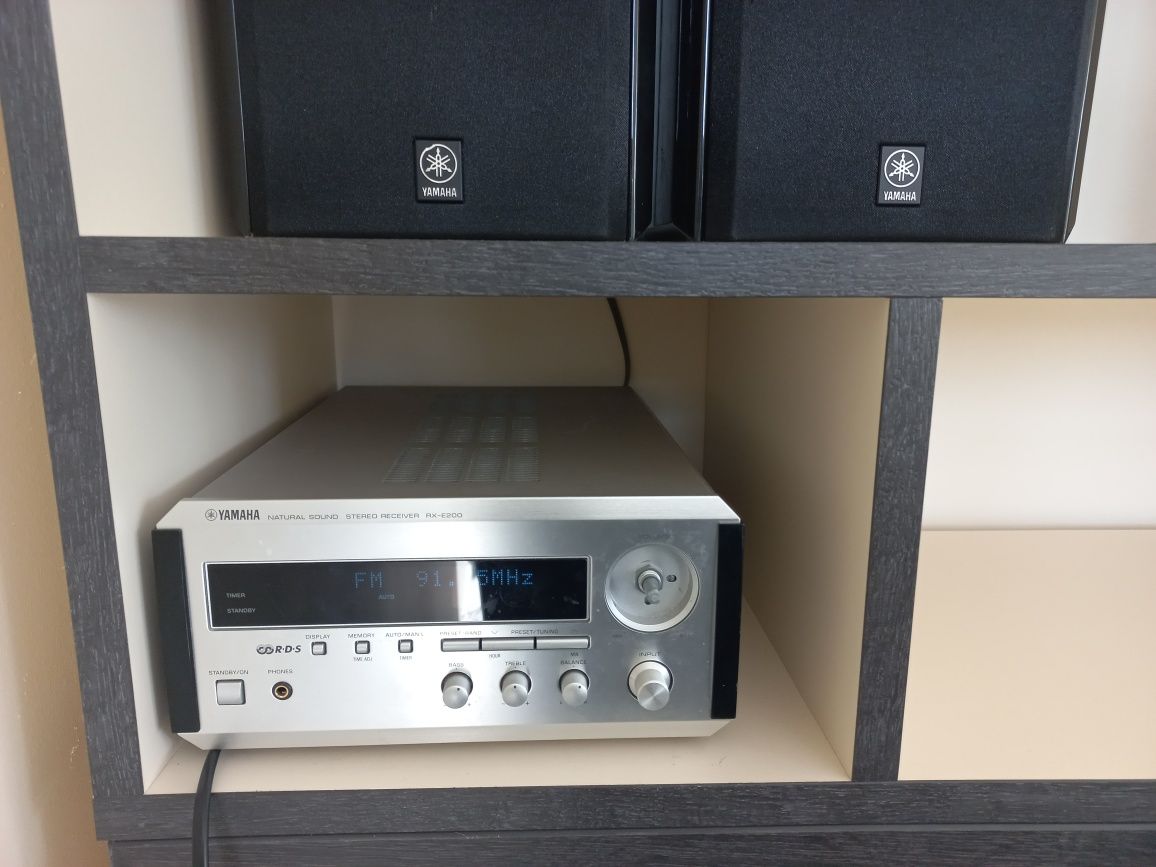 Аудио системата Yamaha RX-E200
