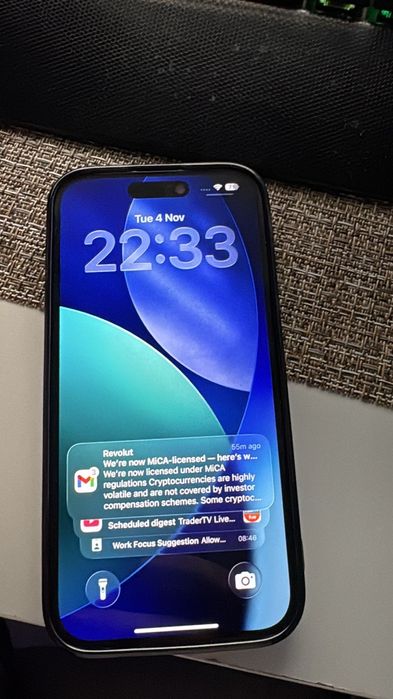 Vând iphone 15,100% Bateria