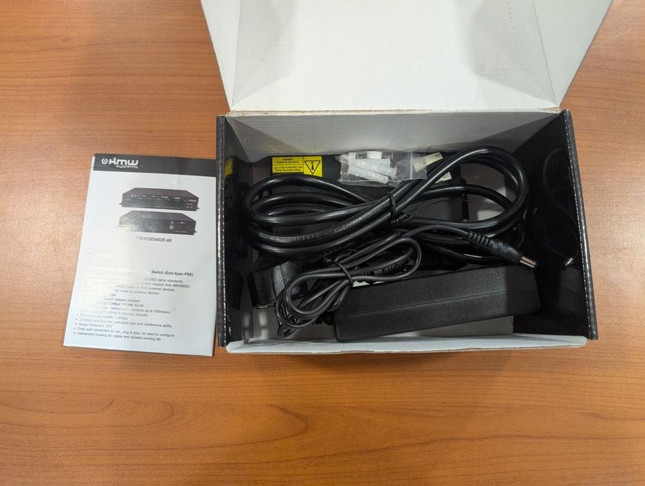 Switch KMW-POE0402E-60 Poe 4 Porturi 60W