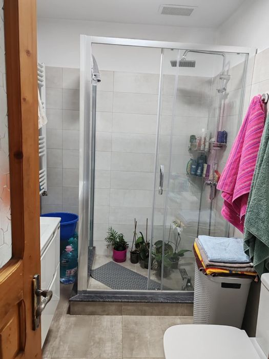 Vand apartament 2 camere