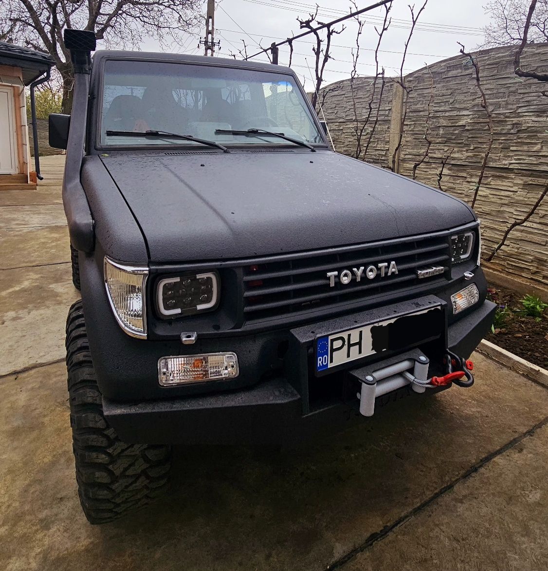 Toyota Land Cruiser LJ70 / J7 2.4 D, restaurata, turbo BMW, blocant