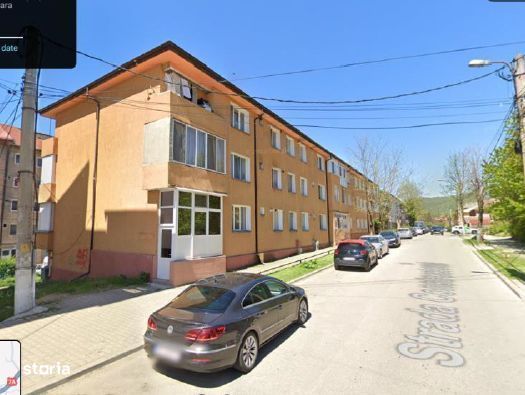 Cota de 1/8 din apartament 3 camere-loc Petrosani, jud. Hunedoara