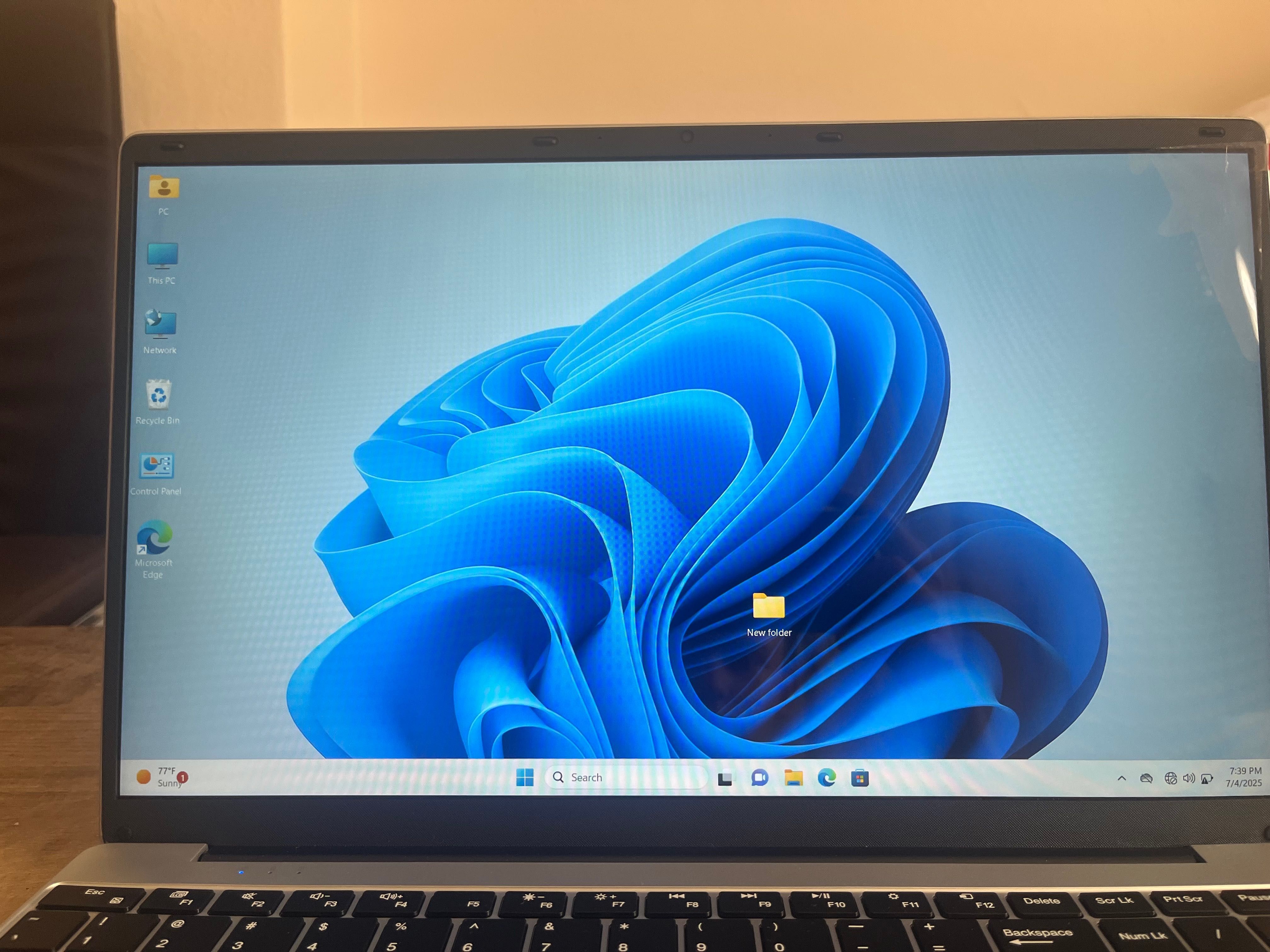 Prodavam Laptop 250