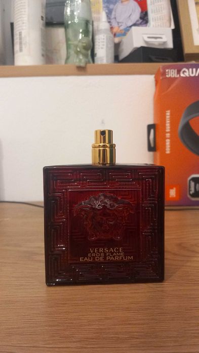 Versace eros flame 100ml почти чисто нов многа леко използван