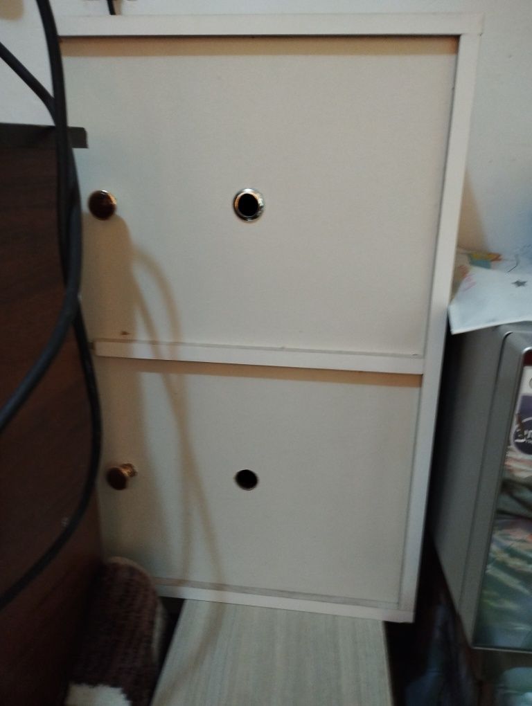 Kanareka shkafi qafas qoyadigan