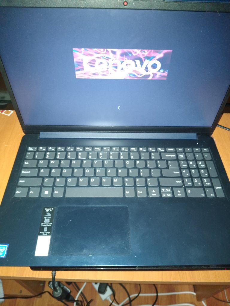 Laptop Lenovo ideal ped 3