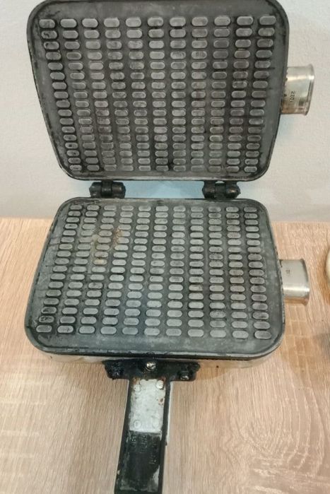 Вафельница советская продам