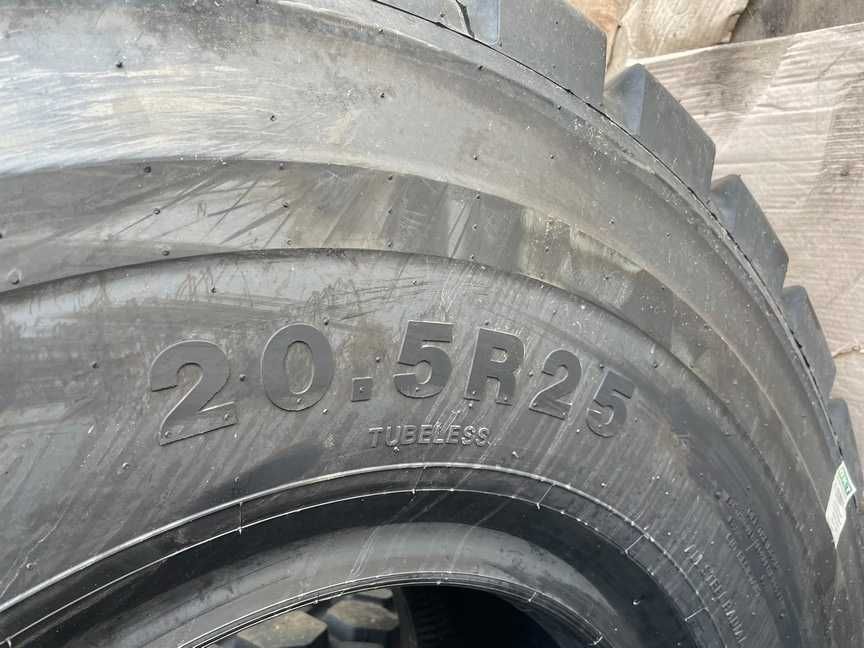 Anvelope noi 20.5R25 radiale marca BKT pentru vola radiala