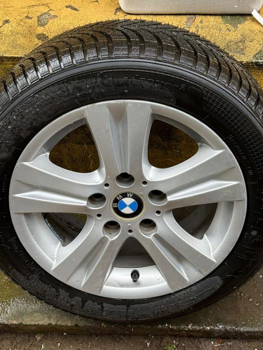 Vând Jantă și cauciuc BMW seria 1