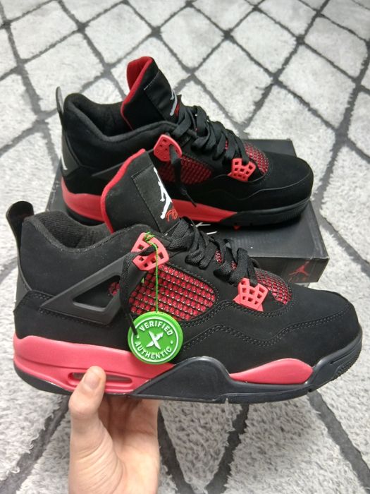 Air Jordan 4 × Red Thunder