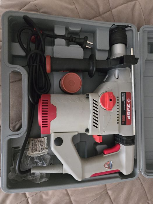 Перфоратор Зубр ЗП 900 ЭК