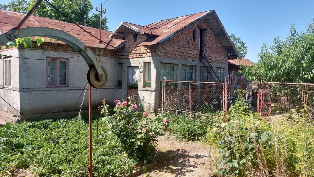 Casa vânzare la 20 km de Ploiești