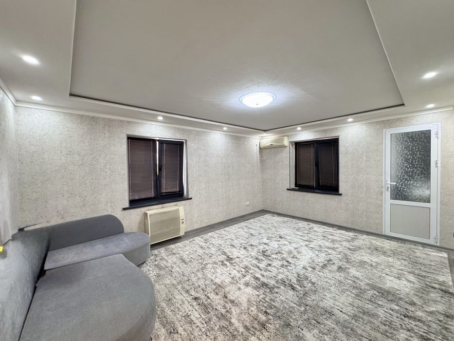 1 комнатная квартира, на 2 этаже. Согдиана