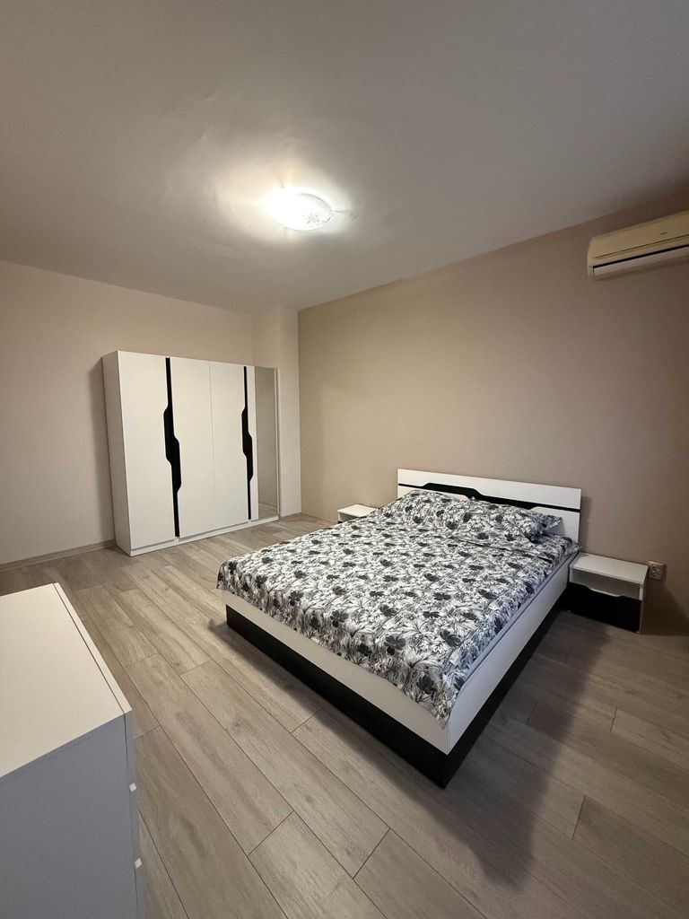 Продава се Двустаен апартамент в Варна, Автогара - 45 кв.м за 2220 €/кв.м - Снимка #2