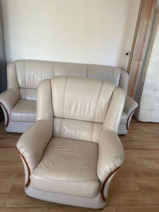 Диван със фотиолчета 2броя уникално запазени цената е много приемвлива