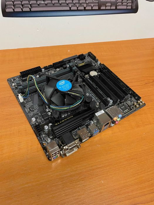 Kit placa baza Gigabyte GA-B250M-D3H cu cpu I5 7400, garantie
