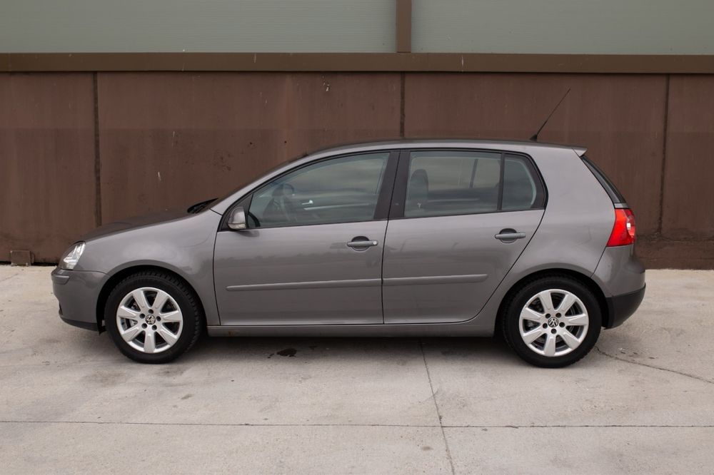Volkswagen Golf 5 / 2.0 TDi 140cp / Xenon / Dublu climatronic