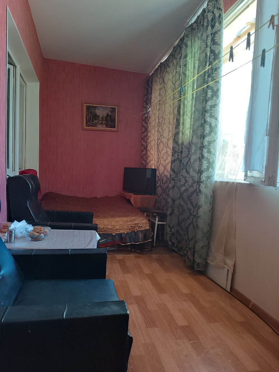 1 комн. квартира в Сергели 7! 1/5/5. Балкон 2х6 м!