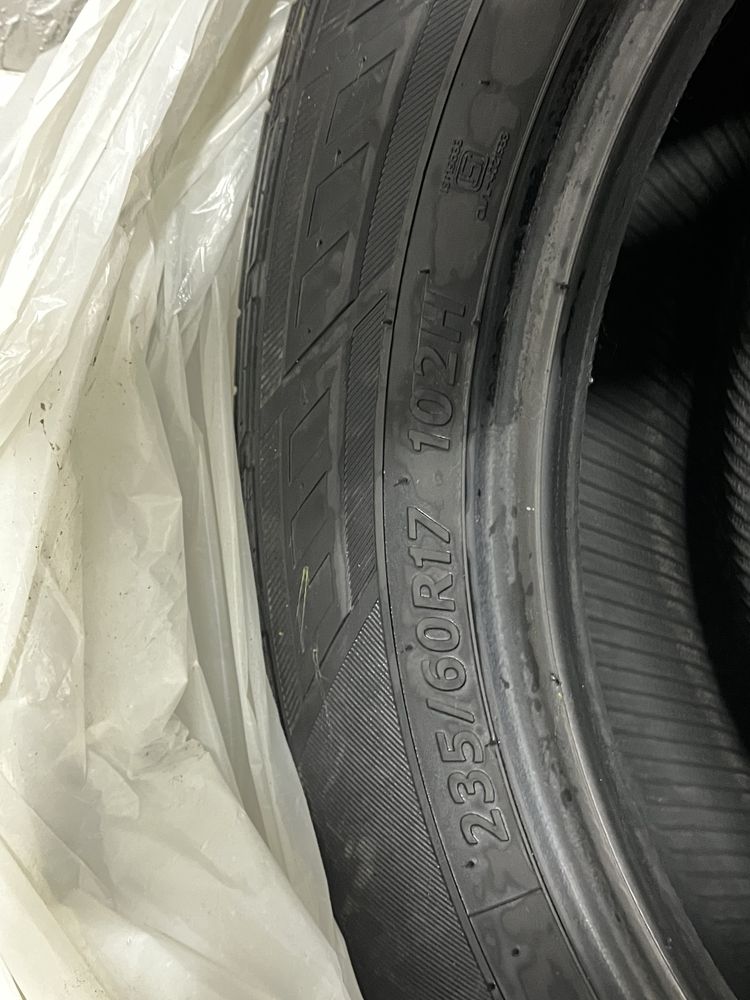 Шины лето 235/60/R17