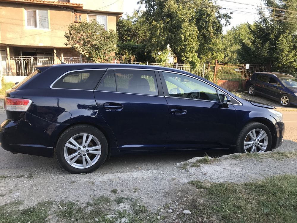 Avensis T27 2.0 d4d 126 на части