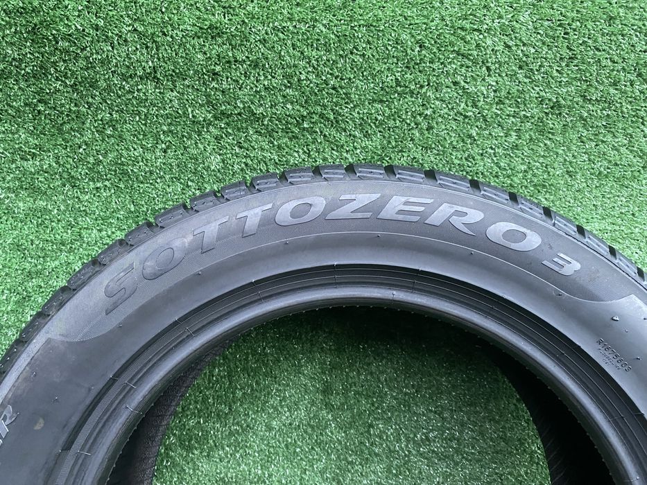 Set 2 anvelope Iarna 225 55 R17 101V Pirelli SOTTOZERO3 Winter 6,2mm