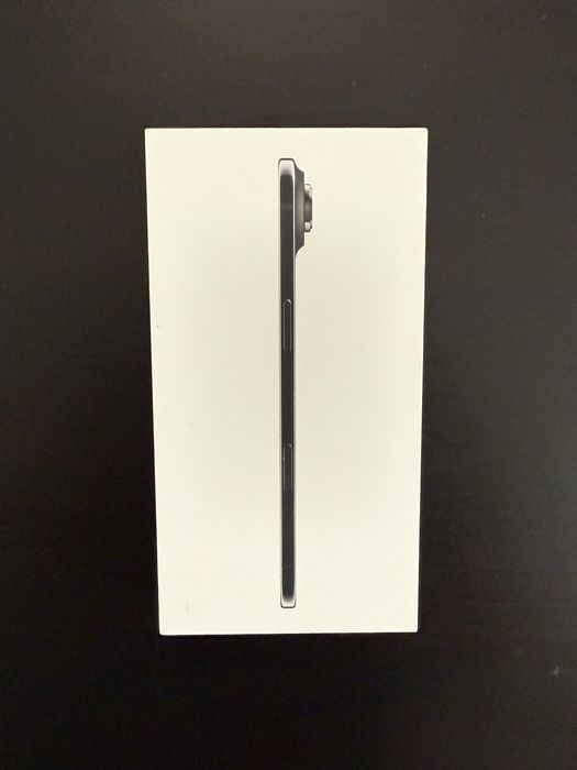 !ЧИСТО НОВ! iPhone Air Space Black 256GB