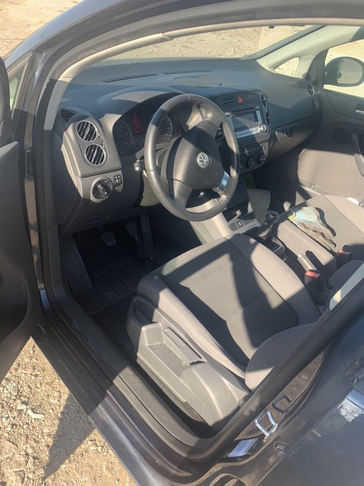 Golf 5 + Plus 1,9 BLS НА ЧАСТИ